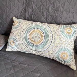 Throw pillow
